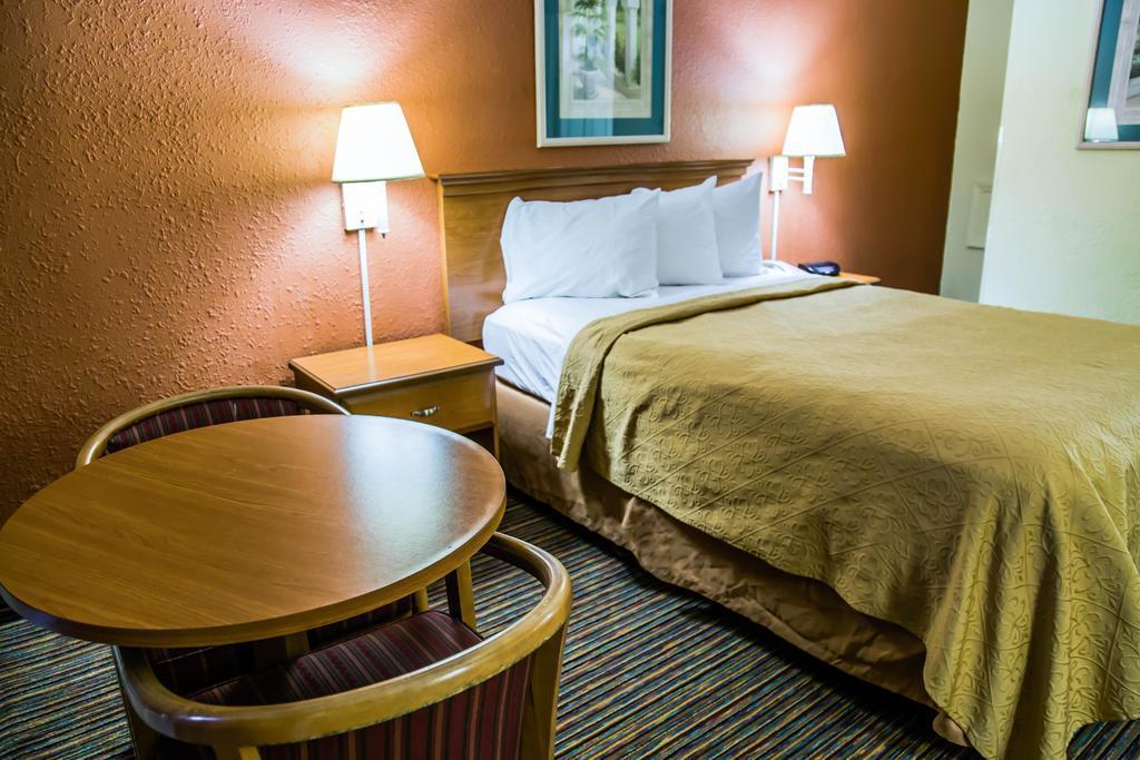Quality Inn Bradenton - Sarasota North Екстериор снимка