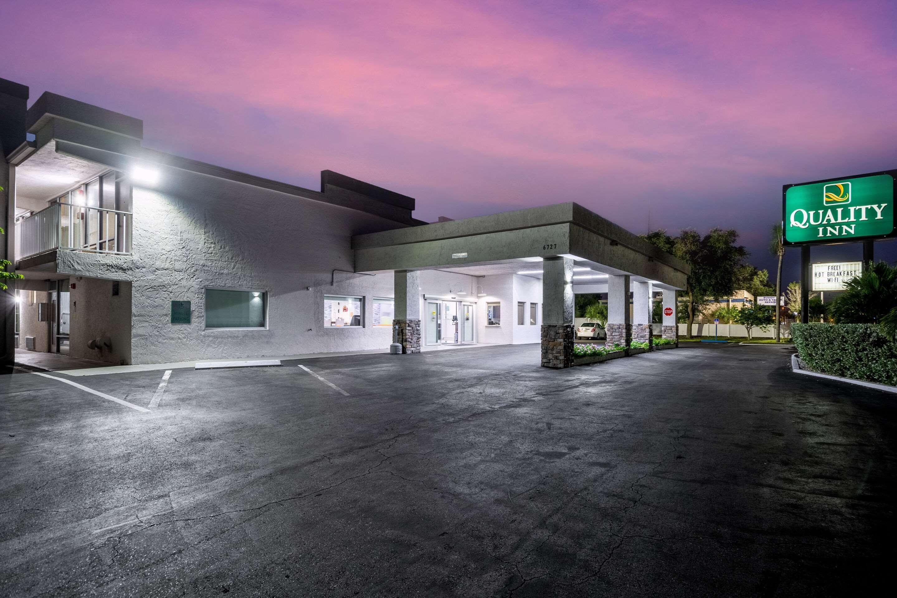 Quality Inn Bradenton - Sarasota North Екстериор снимка